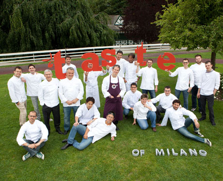 Gruppo di chef italiani per Taste of Milano. Cucina, ristoranti, eventi culinari.