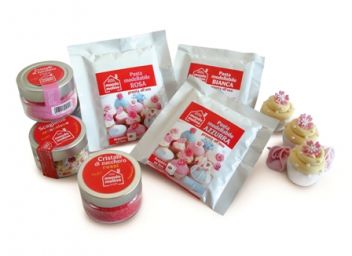Pasta modellabile colorata, cristalli di zucchero e decorazioni per dolci. Prodotti Mondo Molino per cake design.