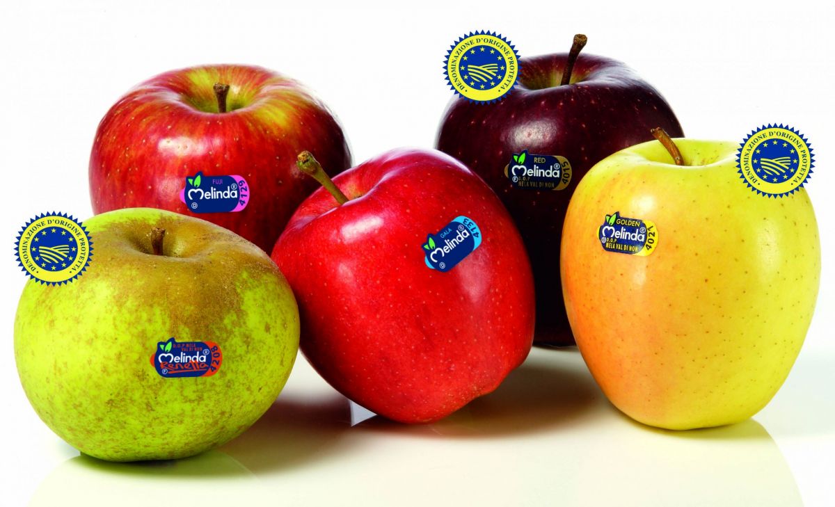 Mele Melinda DOP di vari tipi: Golden, Gala, Fuji e Red Delicious. Frutta fresca e di stagione.