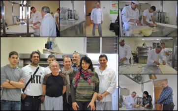 Corso di panificazione: panettieri al lavoro e in posa. Forno, farina, impasto. Tradizione e passione per il pane.