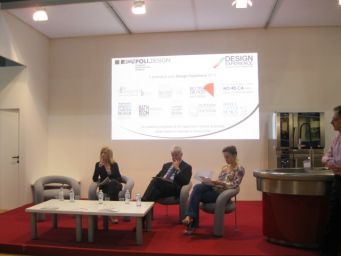 Panel di esperti al Design Experience. Presentazione di progetti di design e architettura d'interni. #design #architettura #eventi