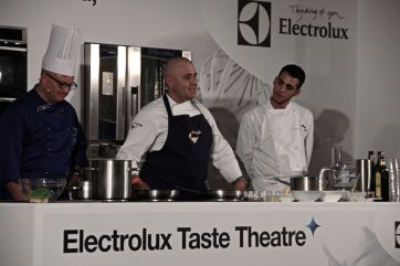 Chef a Taste Theatre Electrolux. Cucina, cuochi professionisti, evento culinario.