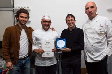 Premiazione Gelato Festival: chef e giuria tecnica con premio. Evento gastronomico a Milano.