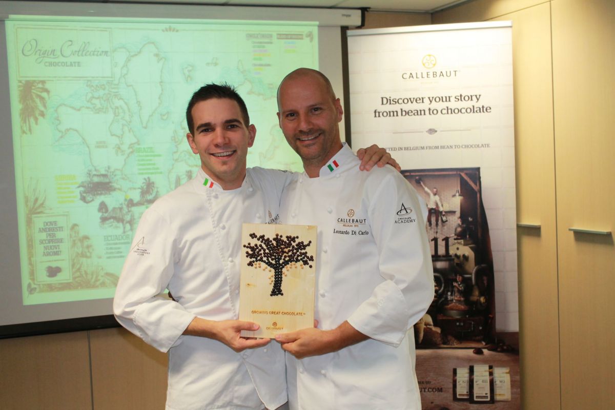 Chef Leonardo Di Carlo con cioccolato Callebaut. Presentazione di cioccolato artigianale.