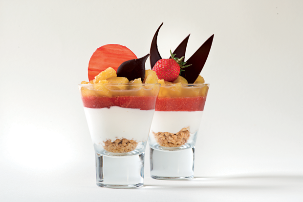 Bicchierini estivi Ferrandi: dessert con frutta fresca, crema e cioccolato. Delizia estiva!