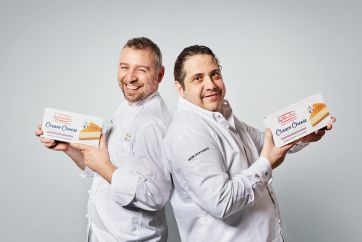 Chef con formaggio cremoso francese Elle&Vire. Ingredienti unici per ricette rivoluzionarie.