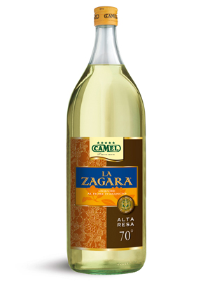 Bottiglia di liquore La Zagara. Liquore artigianale ai fiori d'arancio di Sicilia. Scopri La Zagarella.