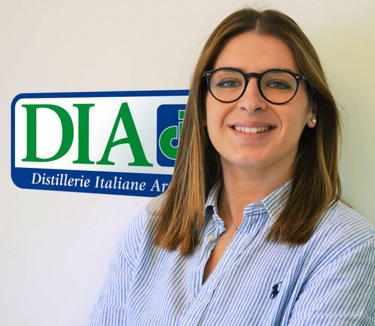 Laura Balbo di DIA, Distillerie Italiane Artigianali. Pasticceria al femminile, arte dolce.