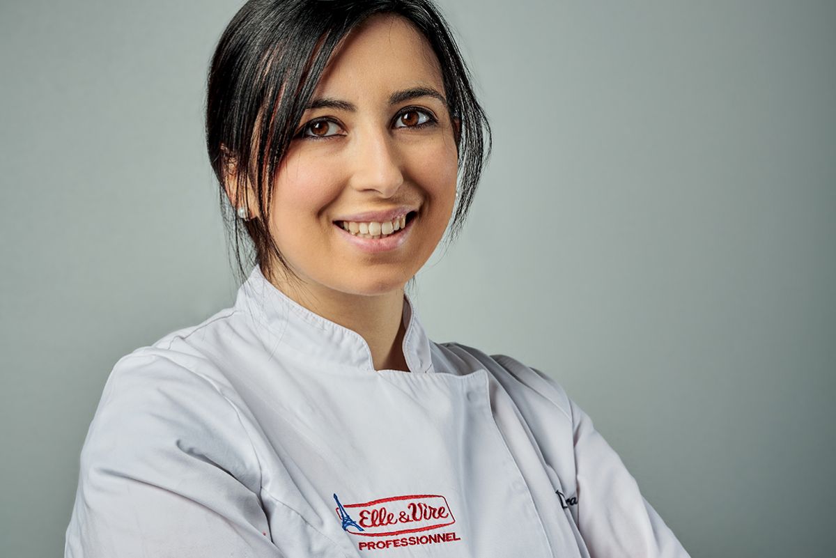 Debora Vena, chef esperta. Ritratto di Debora Vena, l'eccellenza della pasticceria italiana.