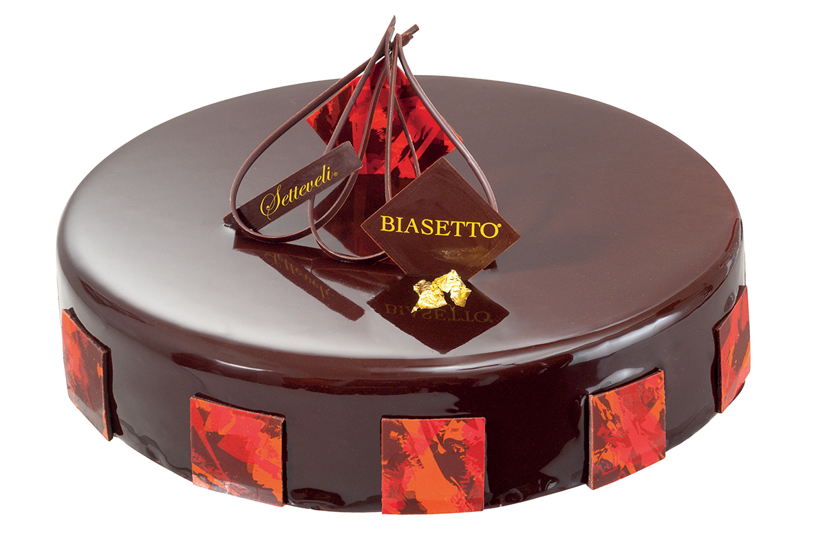 Torta Setteveli Biasetto: arte e diritto nel dessert. Innovazione e gusto in pasticceria.