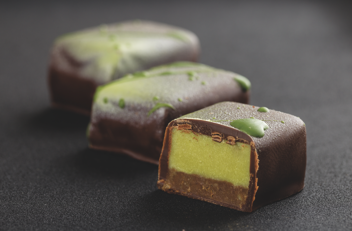 Praline artigianali al cioccolato. Sistemi del freddo per pasticceria.