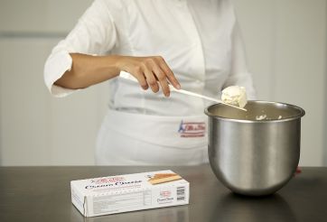 Chef usa French Cream Cheese Elle & Vire Professionnel®. Ottimo per dolci!