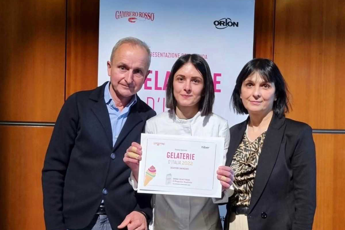 Erika Quattrini, gelatiera emergente Gambero Rosso 2022, con premio Gelaterie d'Italia.