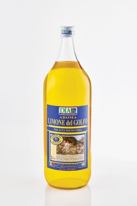 Bottiglia di Aroma Limone del Golfo per pasticceria. Dolce Riviera, ingrediente per dolci.