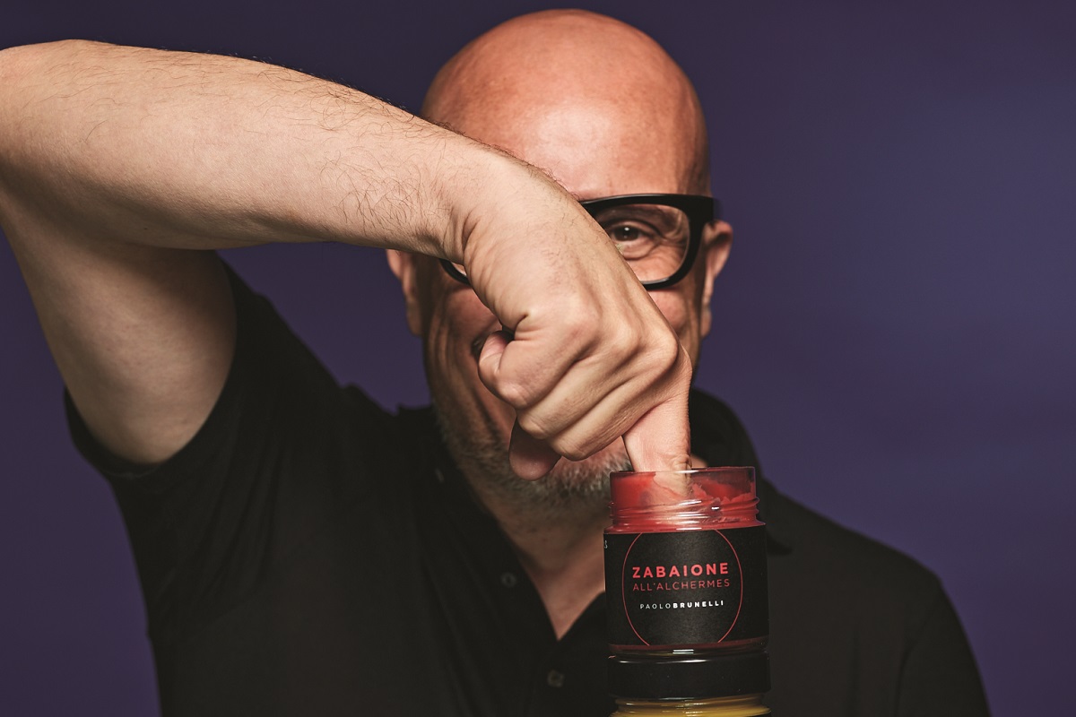 Paolo Brunelli e il suo zabaione all'alchermes. Gelateria innovativa e familiare.