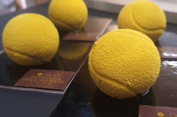 Dolci a forma di pallina da tennis, Pasticceria Dell'Agnese per ATP Finals 2023 Torino.